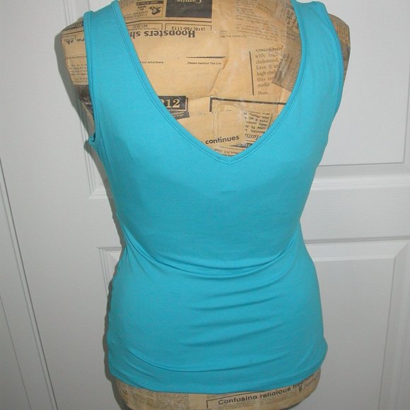 Turquoise Bodycon Tank Top - Picture 4 of 7